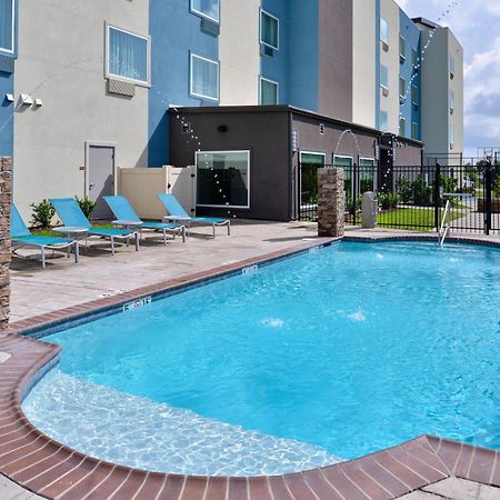 Towneplace Suites By Marriott Laplace Bagian luar foto